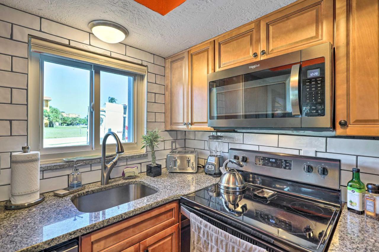 Cape Canaveral Home With Balcony Walk To Beach Buitenkant foto